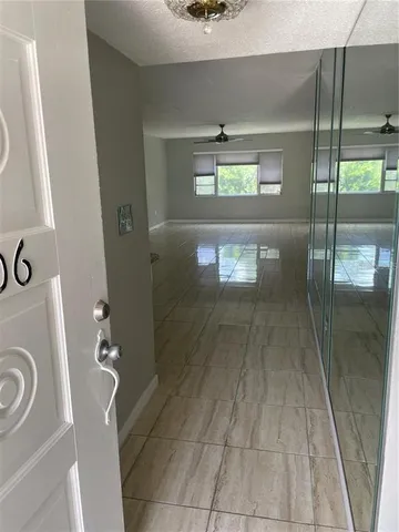 $1,750 | 919 Osceola Road, Unit 206, Belleair, FL 33756