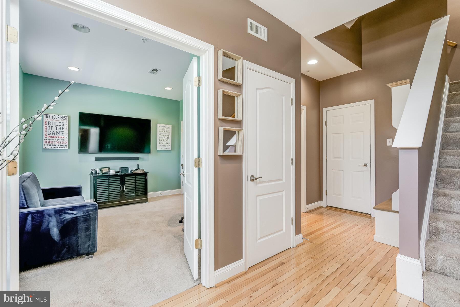 1018 Verdigris Way Odenton, MD 21113 - Photo 4 of 46