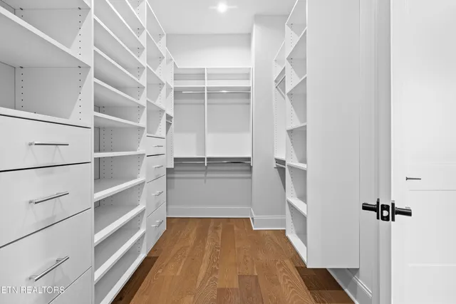 $1,046,000 | 4153 Old Club Drive, Loudon, TN 37774