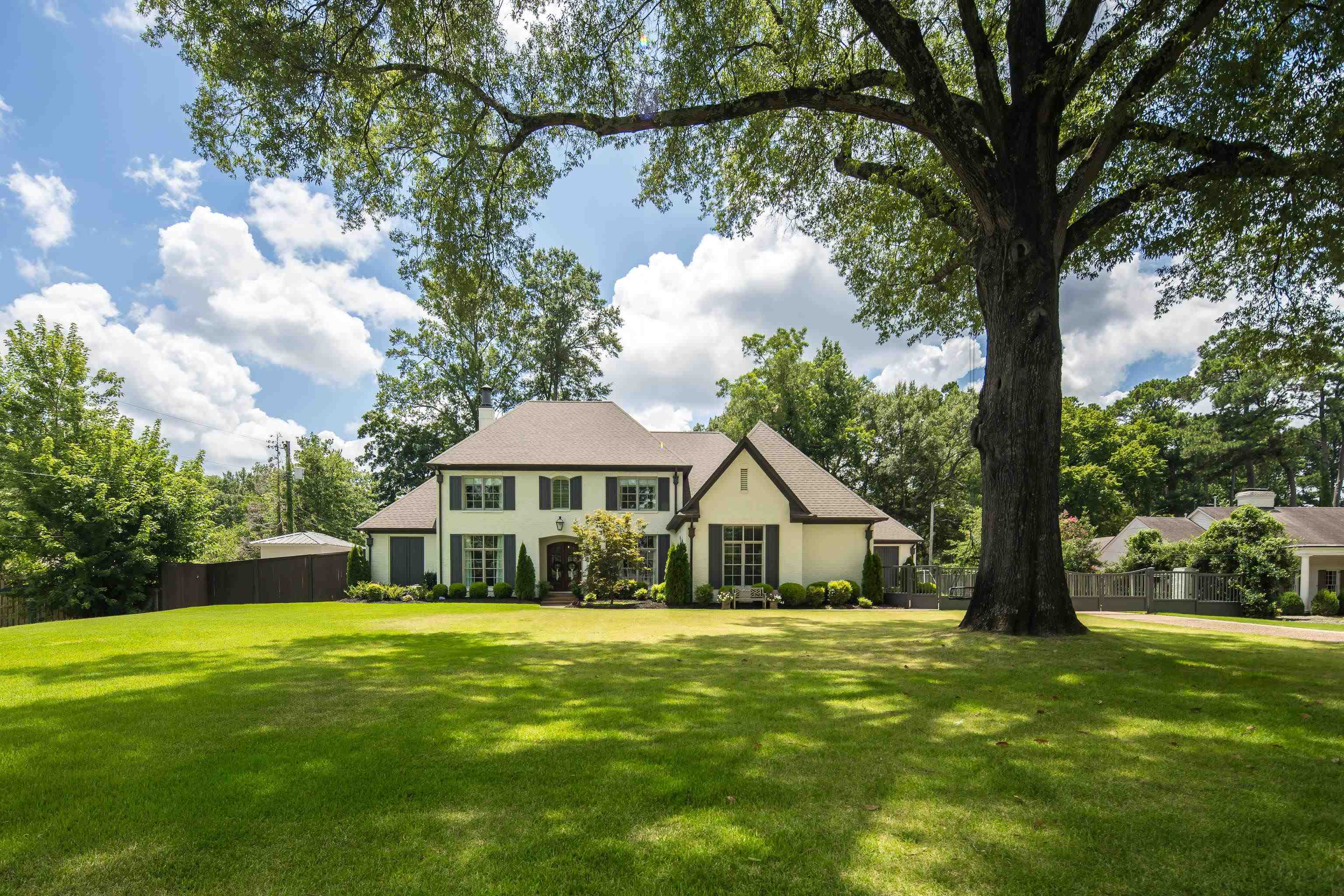 4561 Minden Road Memphis, TN 38117 - Photo 21 of 34 View of front facade featuring stucco siding