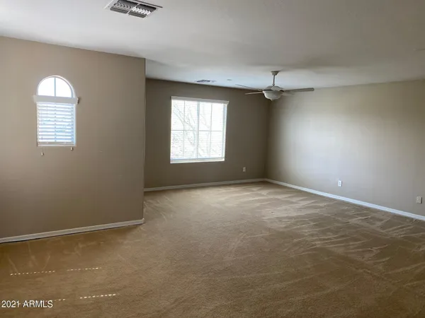 $2,350 | 33175 North Slate Creek Drive, San Tan Valley, AZ 85143