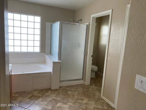 $2,350 | 33175 North Slate Creek Drive, San Tan Valley, AZ 85143