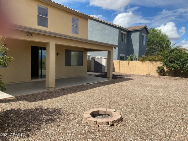 $2,350 | 33175 North Slate Creek Drive, San Tan Valley, AZ 85143