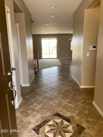 $2,350 | 33175 North Slate Creek Drive, San Tan Valley, AZ 85143