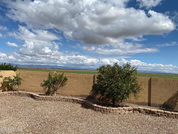 $2,350 | 33175 North Slate Creek Drive, San Tan Valley, AZ 85143