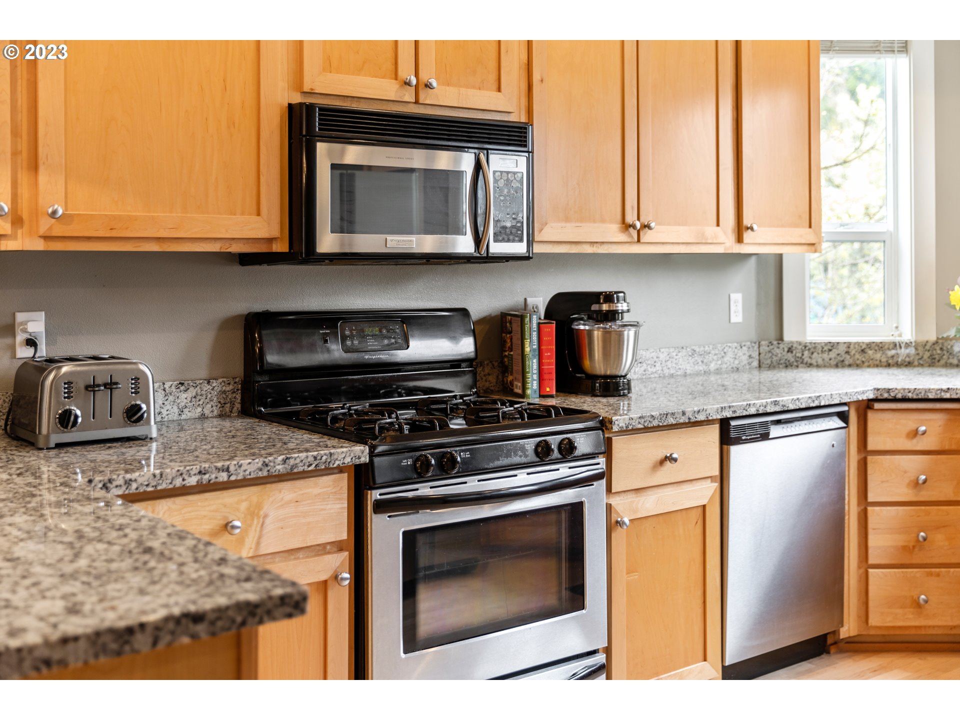 4926 Southwest View Point Terrace Portland, OR 97239 - Photo 16 of 46 Kitchen