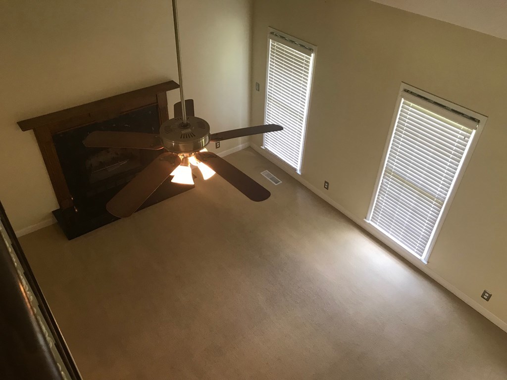 5931 Huddersfield Road Macon, GA 31210 - Photo 7 of 28 a view of an empty room and wooden floor