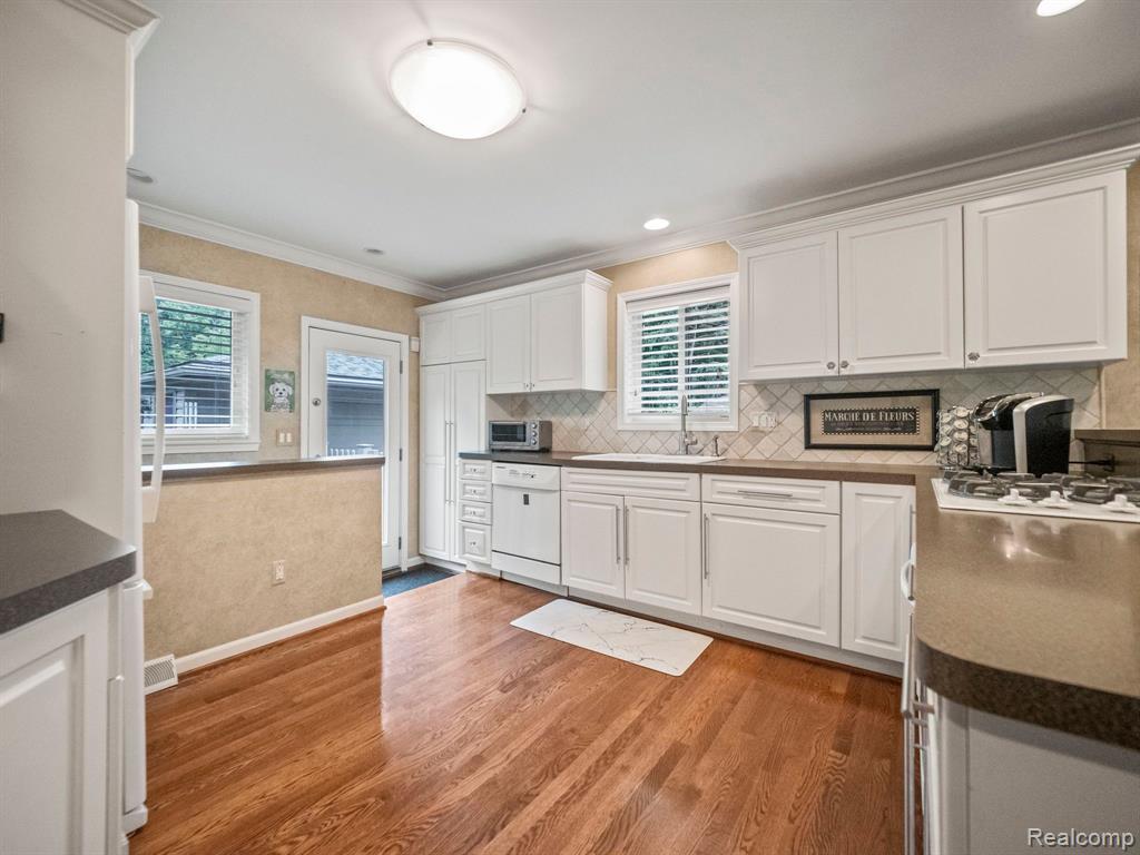 290 Winry Drive Rochester Hills, MI 48307 - Photo 11 of 43