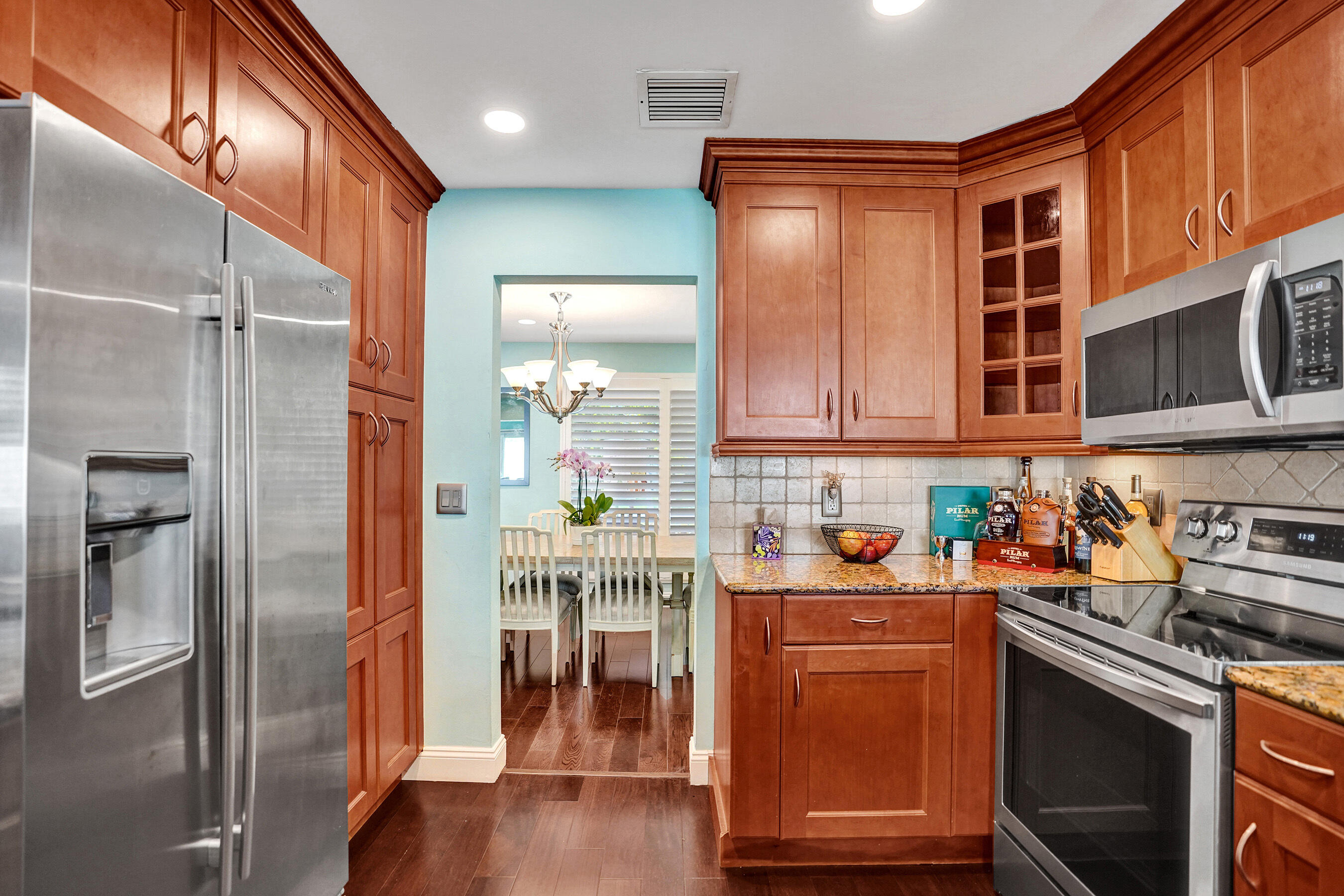 161 Southwest 8th Terrace Boca Raton, FL 33486 - Photo 14 of 78 DSC07363