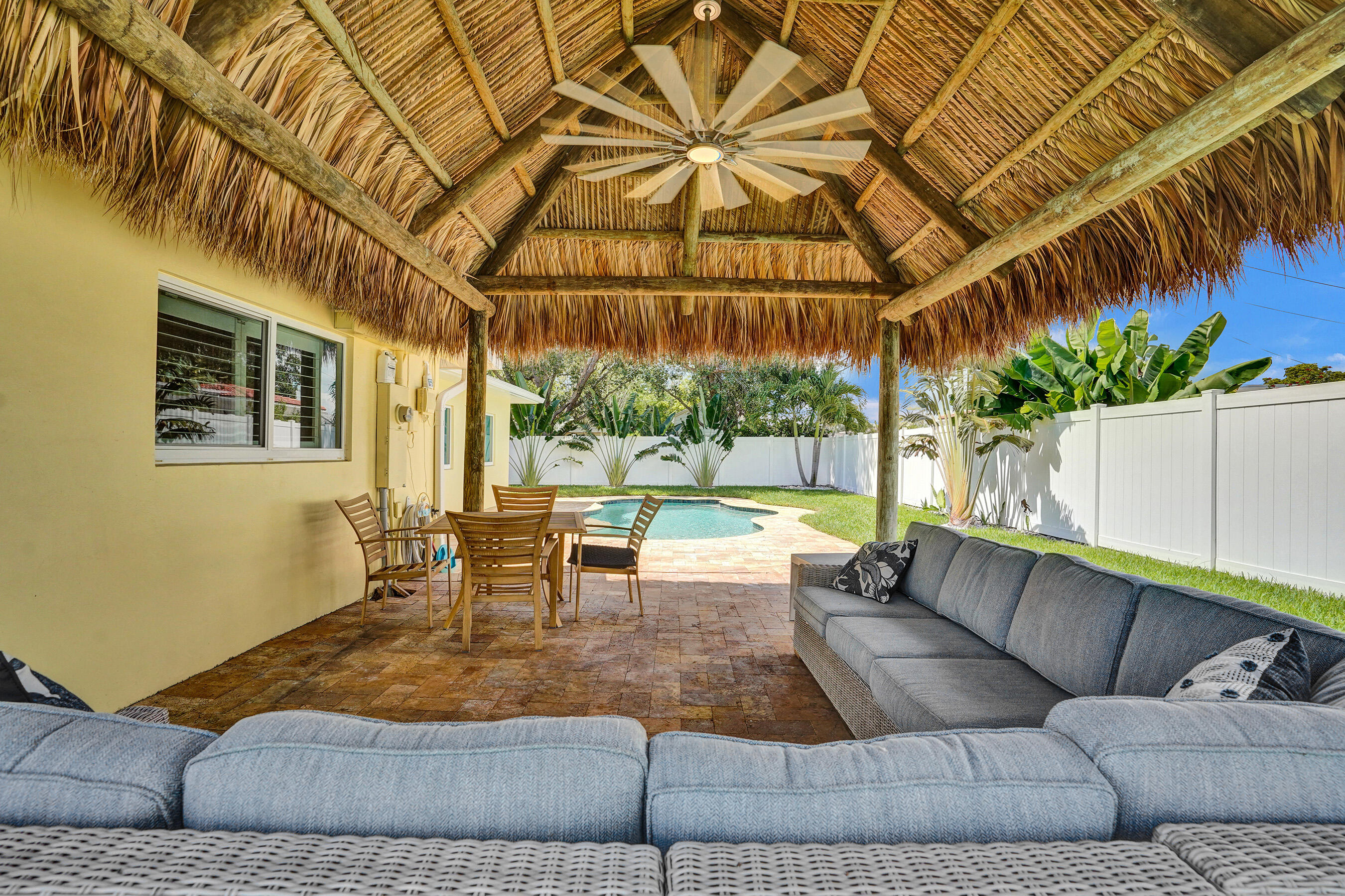 161 Southwest 8th Terrace Boca Raton, FL 33486 - Photo 3 of 78 DSC07420