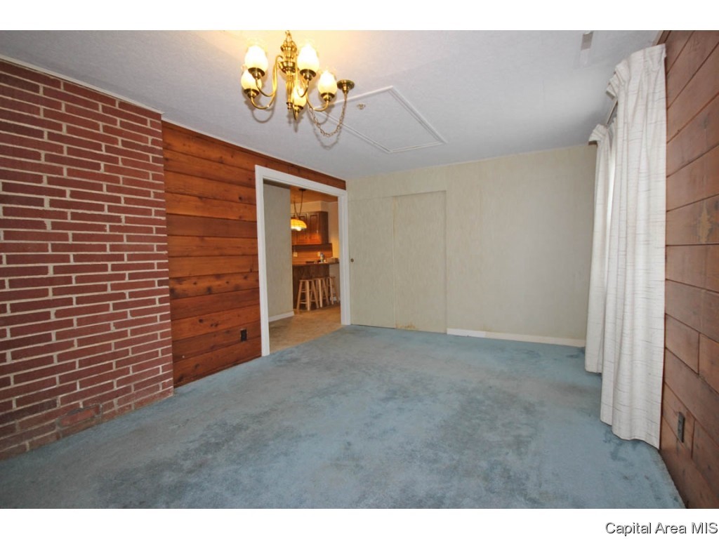 1925 Bruns Ln Court Springfield, IL 62702 - Photo 8 of 35 Gallery Image 8