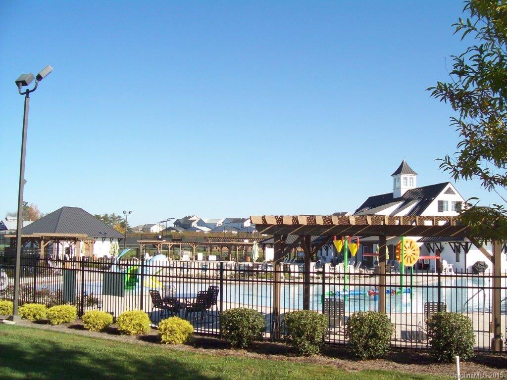 2069 Tatton Hall Road, Unit 445 Fort Mill, SC 29715 - Photo 2 of 3 Gallery Image 2