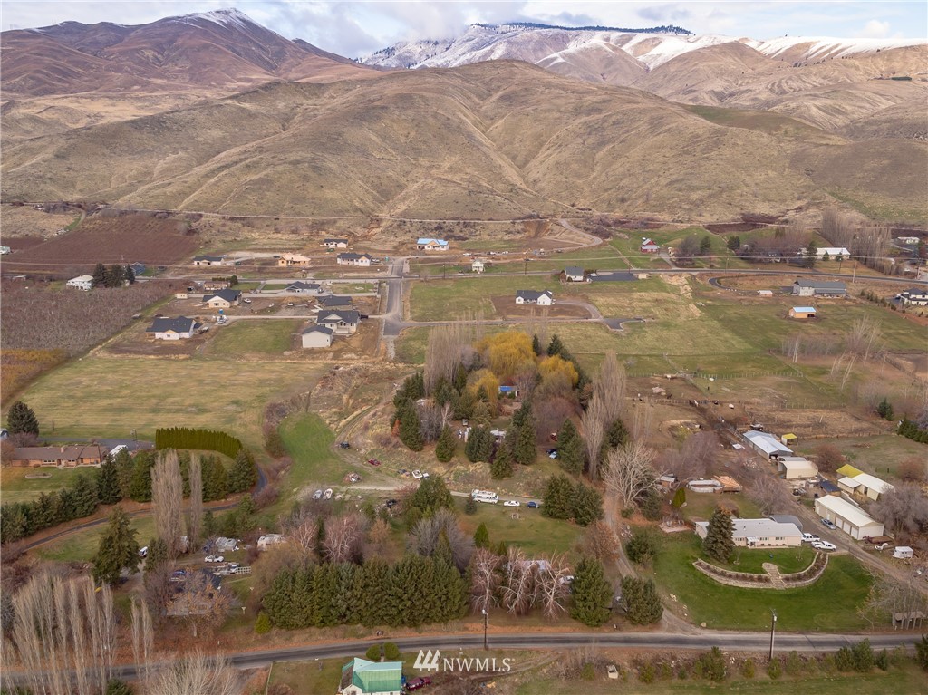 1808 Lower Monitor Road Wenatchee, WA 98801 - Photo 5 of 11 Gallery Image 5