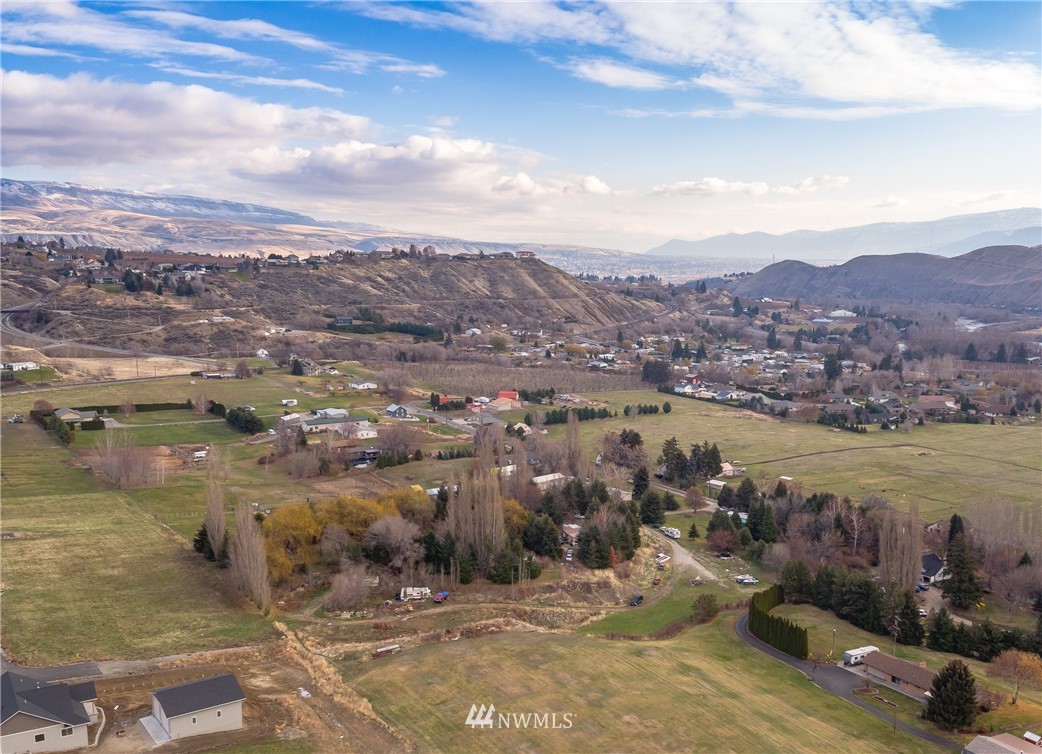 1808 Lower Monitor Road Wenatchee, WA 98801 - Photo 10 of 11 Gallery Image 10