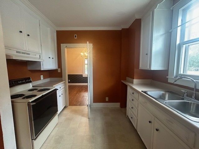 a view of walk in closet