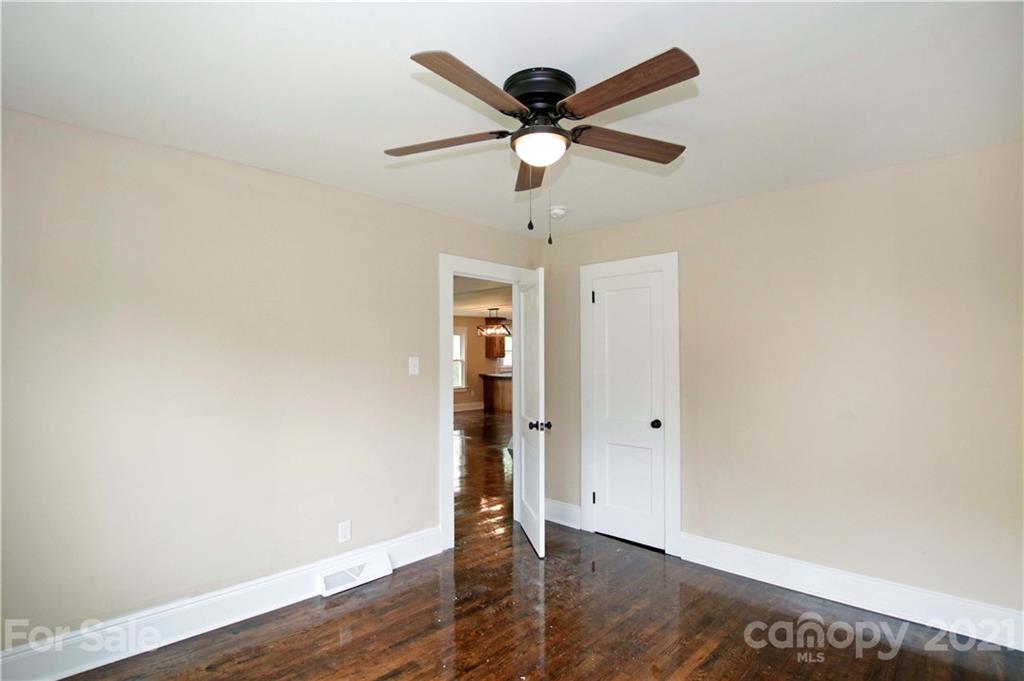 6425 Cheatham Ford Road Hiddenite, NC 28636 - Photo 15 of 40 Gallery Image 15