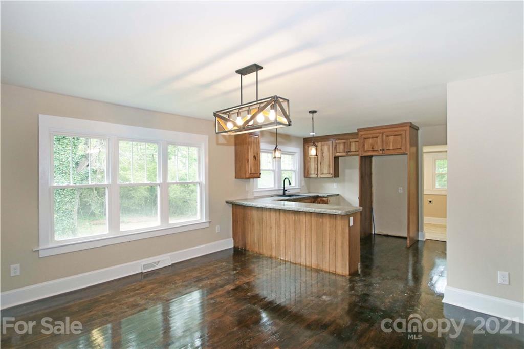 6425 Cheatham Ford Road Hiddenite, NC 28636 - Photo 3 of 40 Gallery Image 3