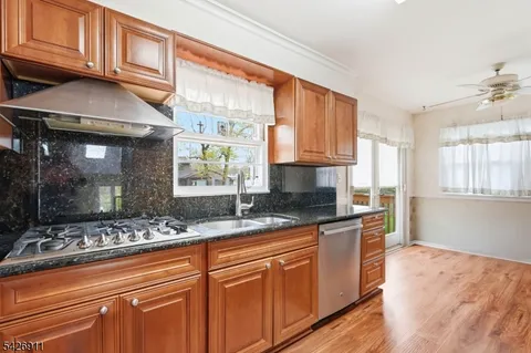 $729,000 | 4 Winfield Drive, Parsippany, NJ 07054