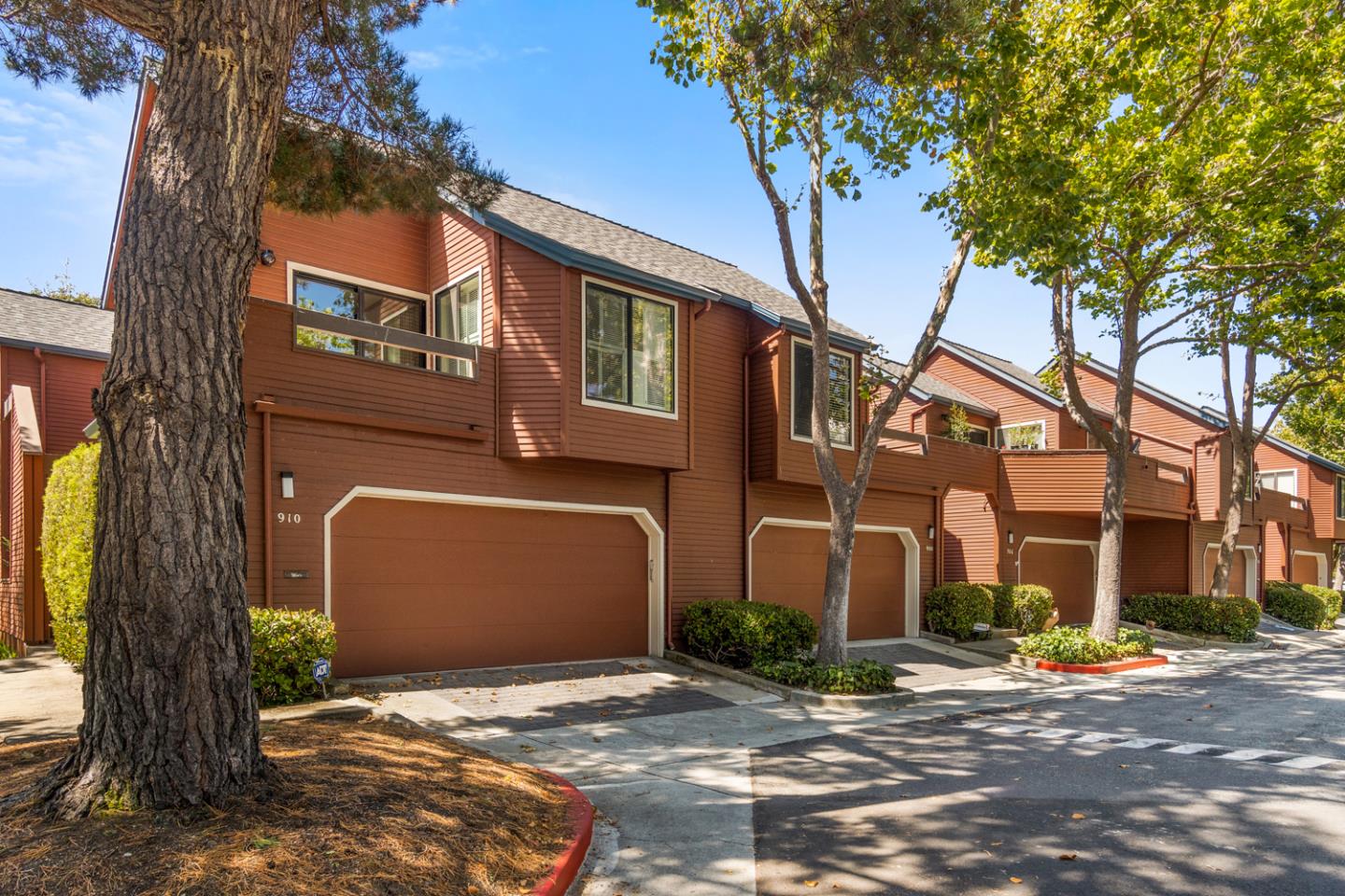 910 Wharfside Road San Mateo, CA 94404 - Photo 40 of 43 a front view of a house with a yard
