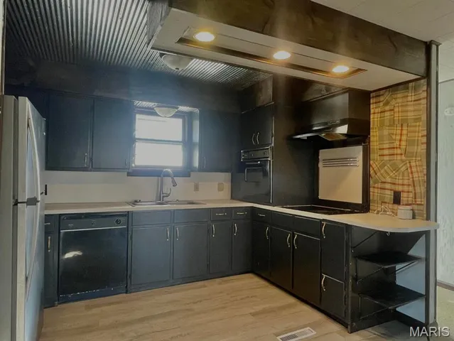 $142,000 | 501 North Busch Avenue, Mountain Grove, MO 65711