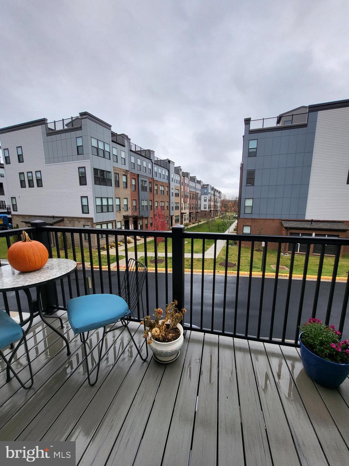 20338 Newfoundland Square Ashburn, VA 20147 - Photo 16 of 32