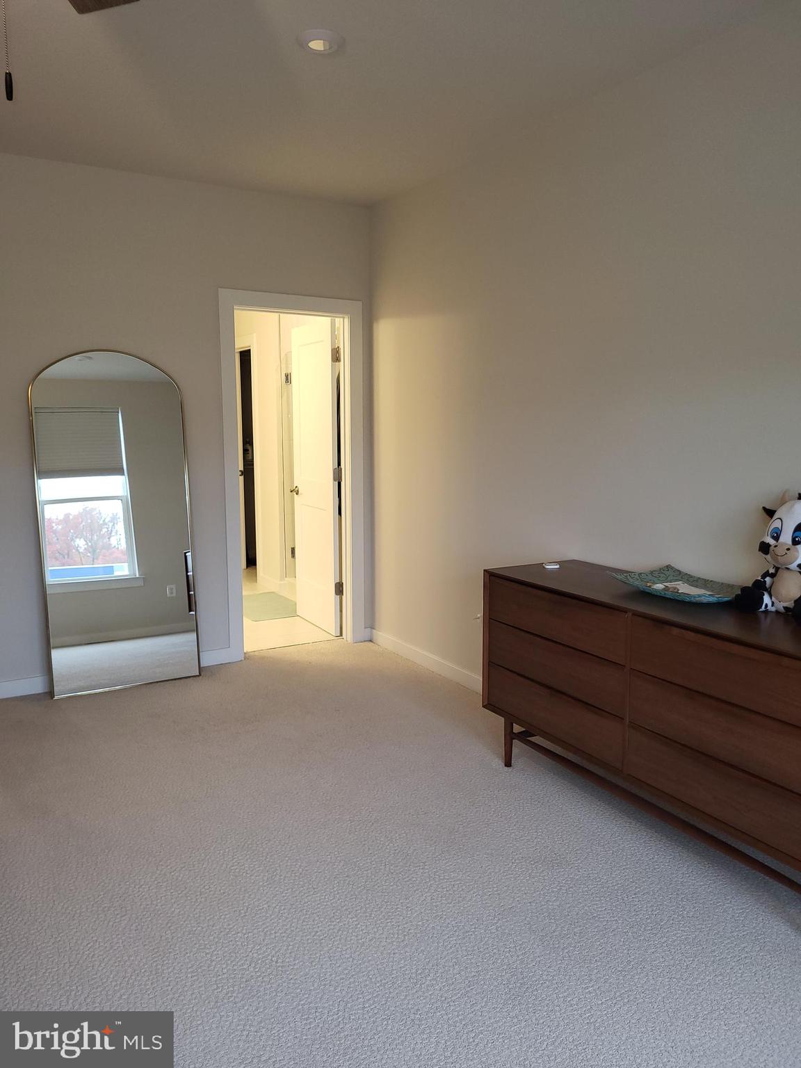 20338 Newfoundland Square Ashburn, VA 20147 - Photo 23 of 32