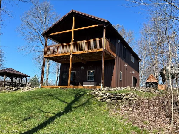 $429,900 | 5180 Fresno Road Northwest, Dellroy, OH 44620