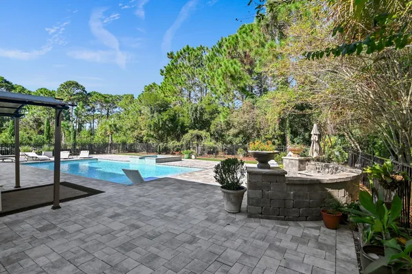$2,395,000 | 442 Regatta Bay Boulevard, Destin, FL 32541