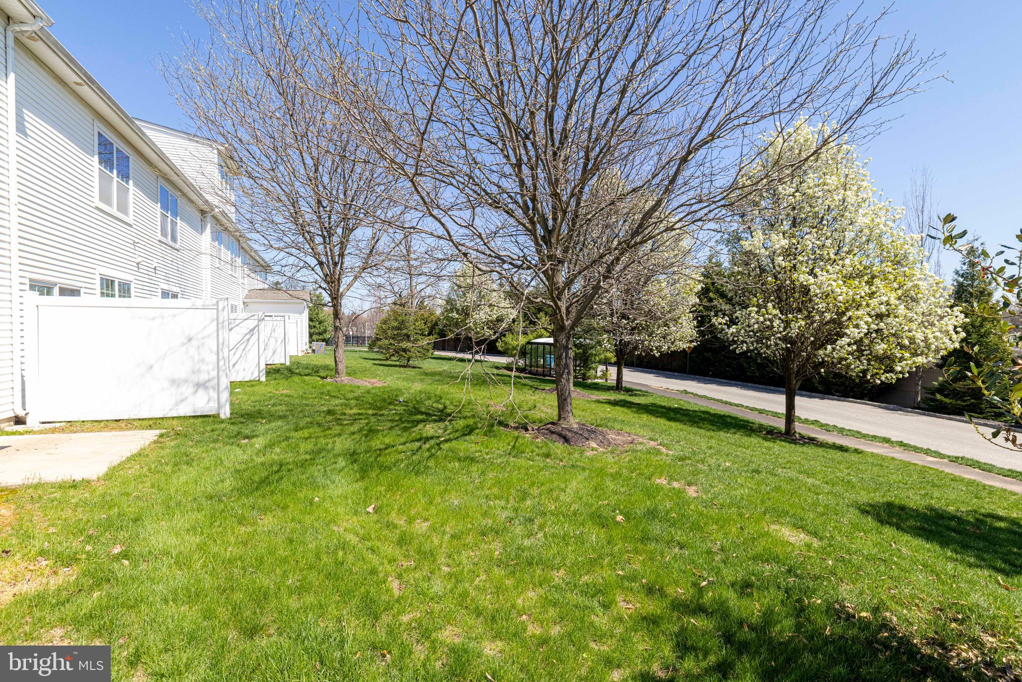 303 Ross Court Wyncote, PA 19095 - Photo 25 of 26 Rear yard space