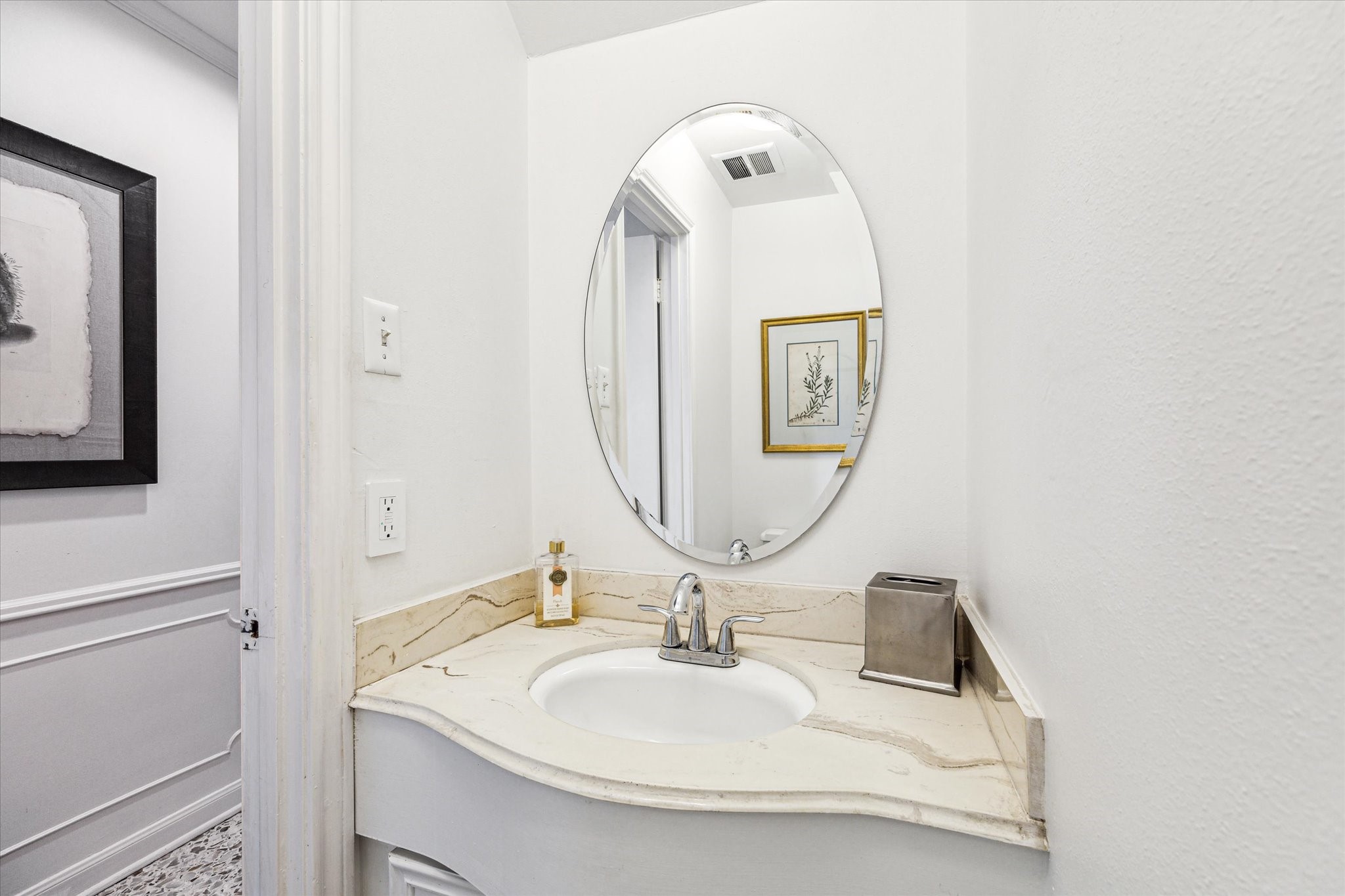 1880 Saxony Lane Houston, TX 77058 - Photo 13 of 38 a bathroom with a sink and a mirror