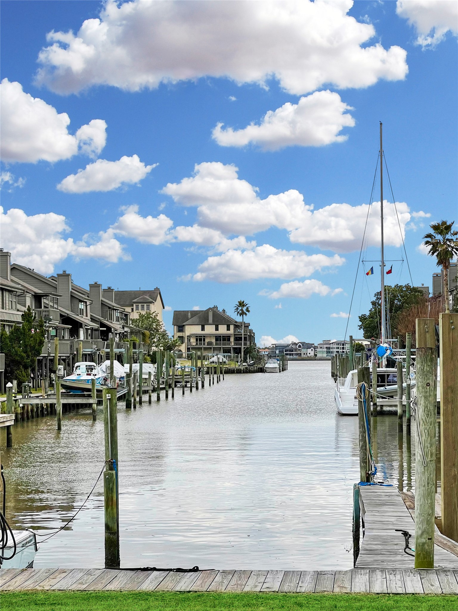1880 Saxony Lane Houston, TX 77058 - Photo 33 of 38 a view of a lake