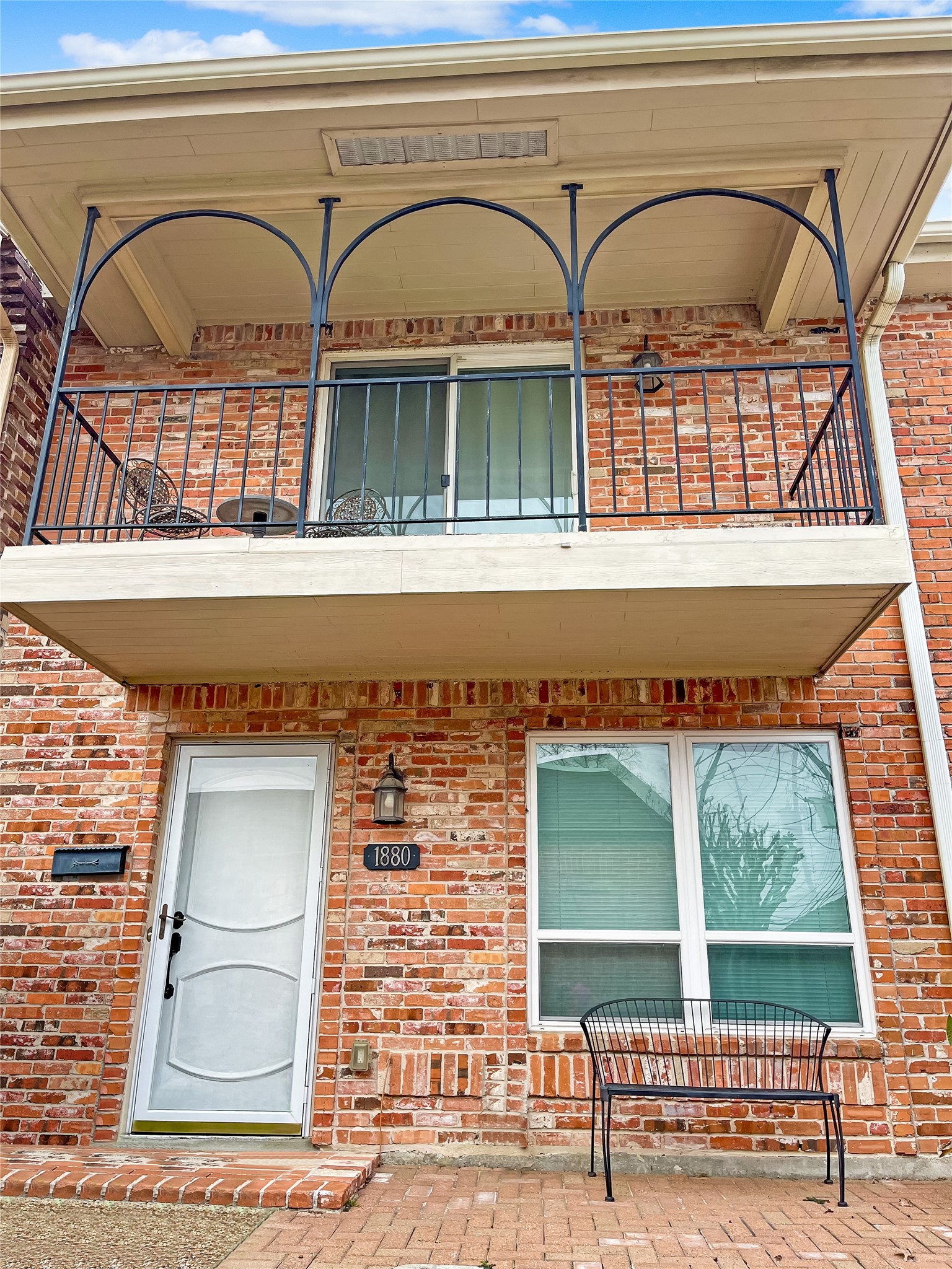 1880 Saxony Lane Houston, TX 77058 - Photo 7 of 38