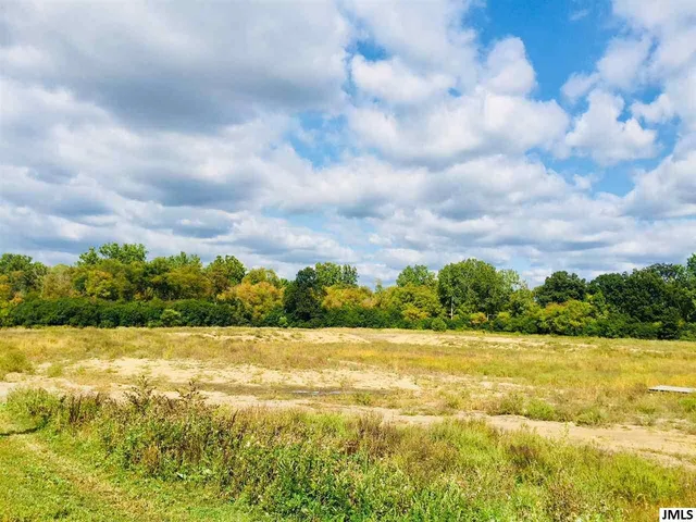 $400,000 | 3400 Spring Arbor Road, Unit 3400 (BLOCK), Jackson, MI 49203