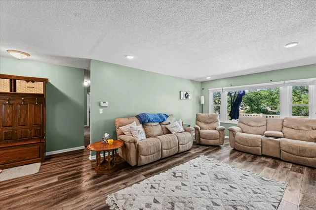 $337,500 | 121 Dakota Drive, Loda, IL 60948