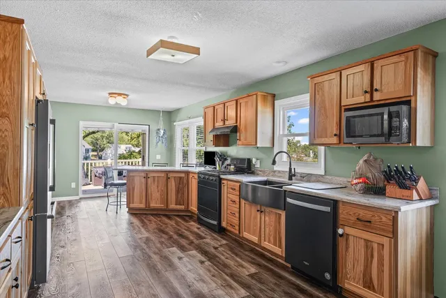 $337,500 | 121 Dakota Drive, Loda, IL 60948