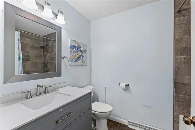 $337,500 | 121 Dakota Drive, Loda, IL 60948