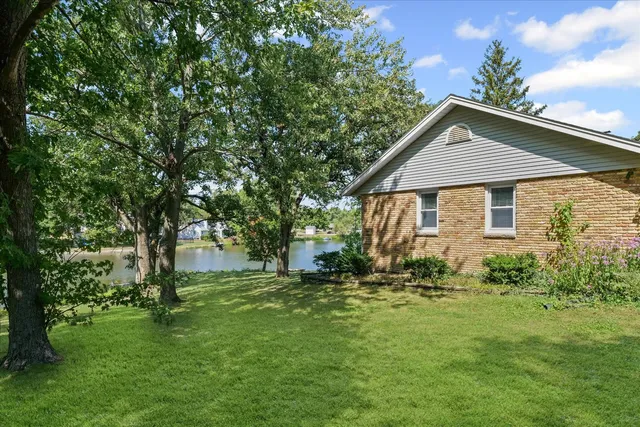 $337,500 | 121 Dakota Drive, Loda, IL 60948