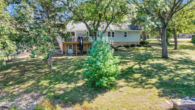 $337,500 | 121 Dakota Drive, Loda, IL 60948