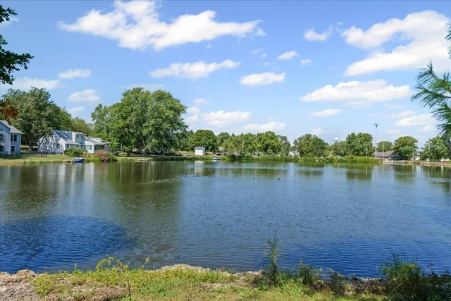 $337,500 | 121 Dakota Drive, Loda, IL 60948