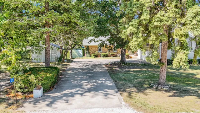 $337,500 | 121 Dakota Drive, Loda, IL 60948