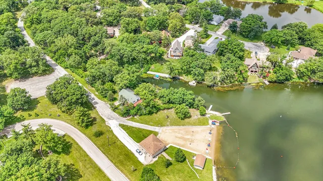 $337,500 | 121 Dakota Drive, Loda, IL 60948