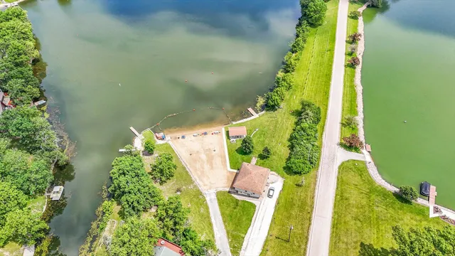 $337,500 | 121 Dakota Drive, Loda, IL 60948