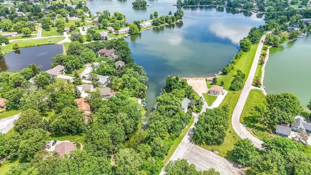 $337,500 | 121 Dakota Drive, Loda, IL 60948