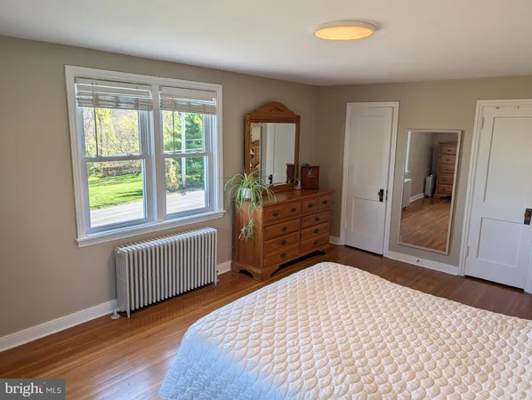 $480,000 | 663 Wide Hollow Road, East Earl, PA 17519