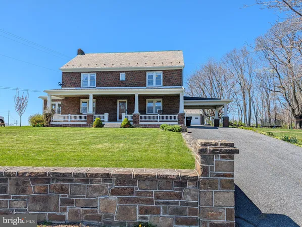 $480,000 | 663 Wide Hollow Road, East Earl, PA 17519