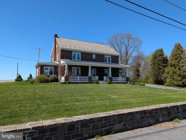 $480,000 | 663 Wide Hollow Road, East Earl, PA 17519
