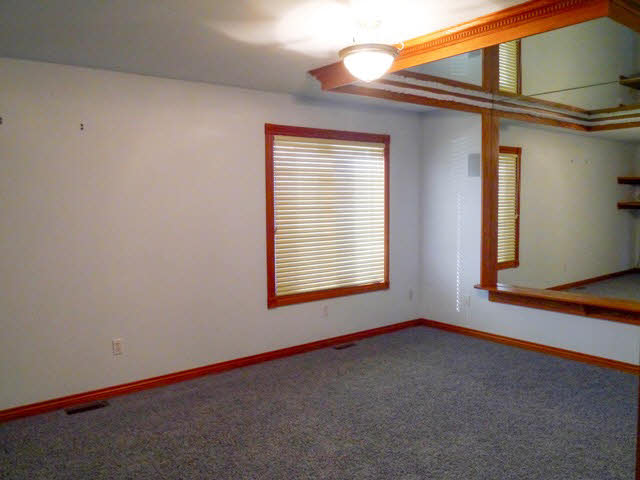 1900 Delta Road Bay City, MI 48706 - Photo 19 of 32