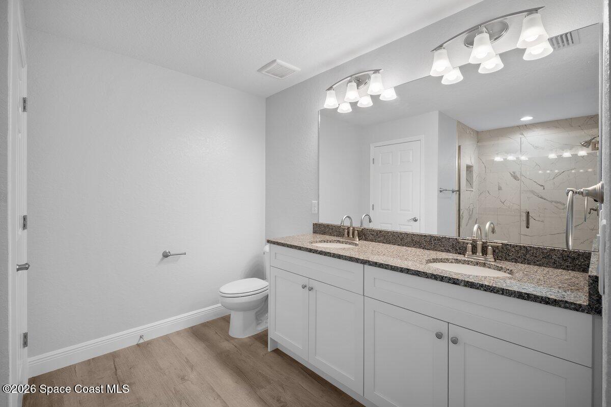 533 Fellenz Street Palm Bay, FL 32908 - Photo 26 of 42 26. Primary Bathroom
