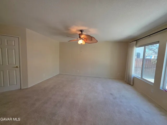 $2,700 | 5715 Capri Court, Palmdale, CA 93552