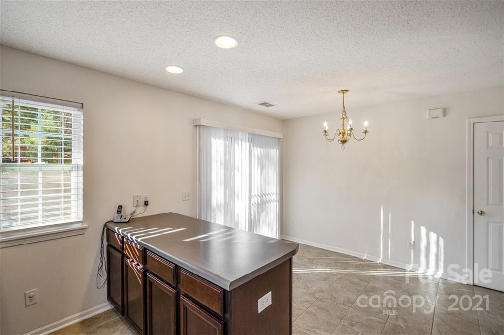 10546 Broken Branch Road Charlotte, NC 28213 - Photo 11 of 31 Gallery Image 11